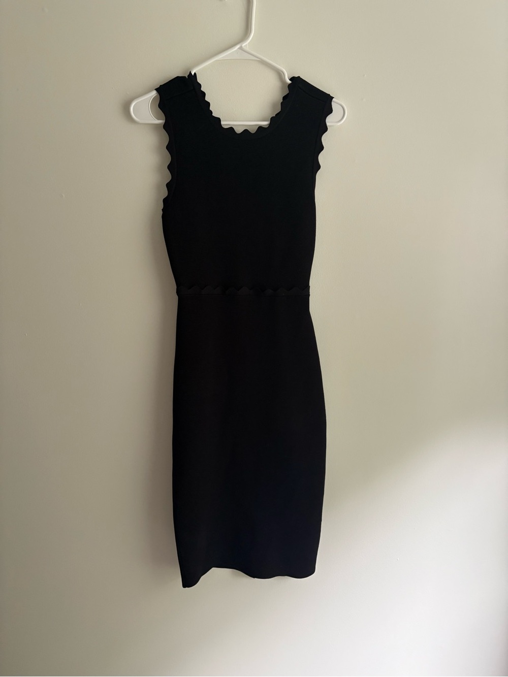 A.L.C. Black Scalloped Sleeveless Sheath Dress